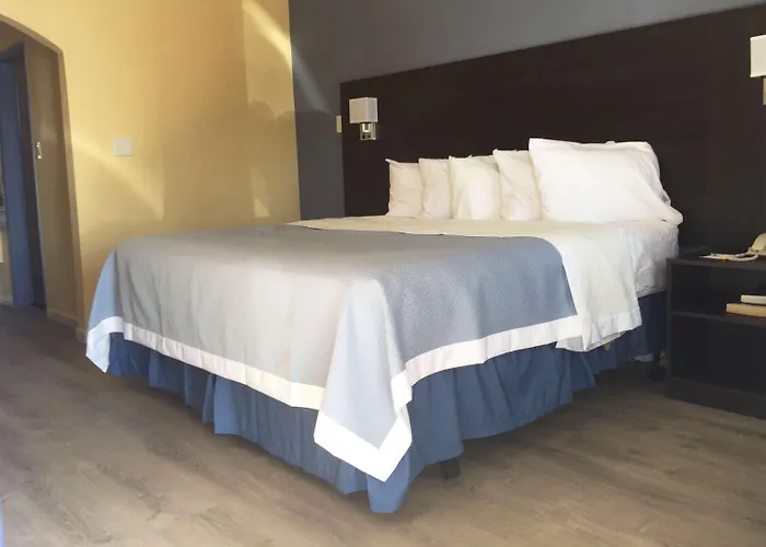 Days Inn By Wyndham Airport - Phoenix