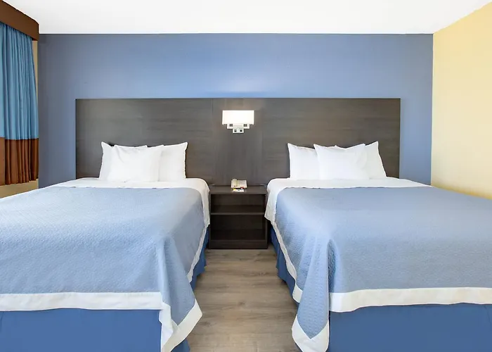 Days Inn By Wyndham Airport - Phoenix